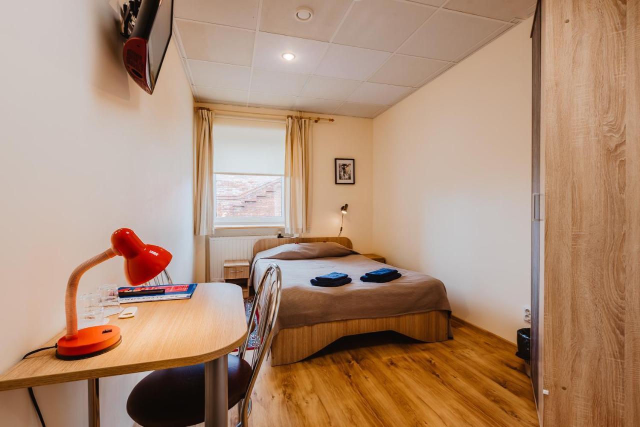 Aleksandri Hotel Tartu Extérieur photo