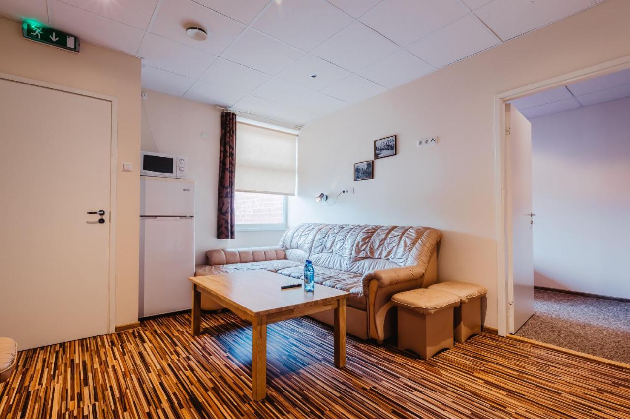 Aleksandri Hotel Tartu Extérieur photo