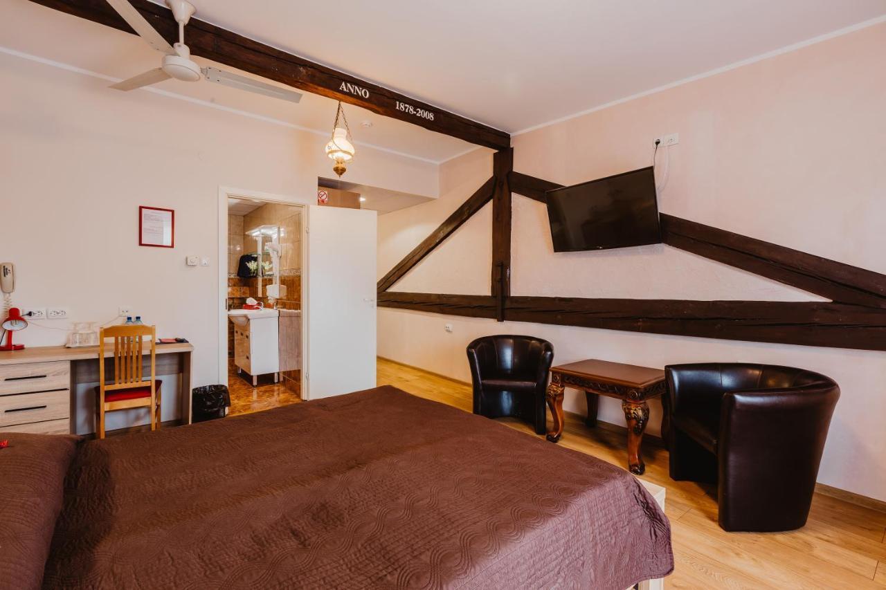 Aleksandri Hotel Tartu Extérieur photo