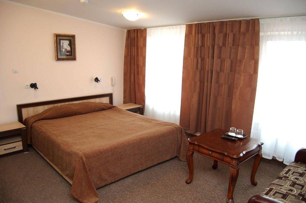 Aleksandri Hotel Tartu Extérieur photo
