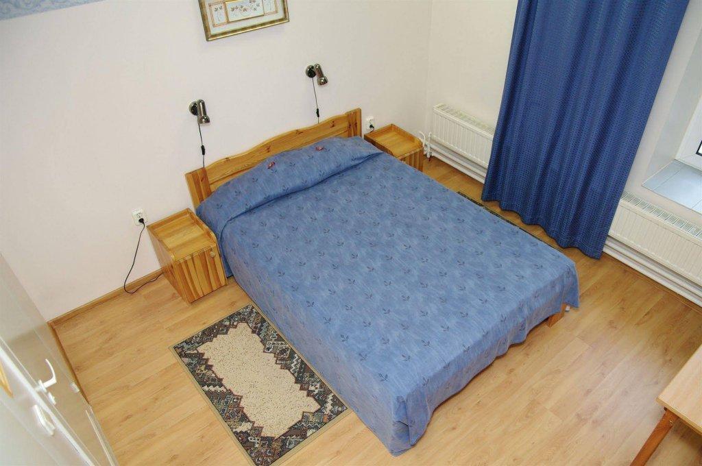 Aleksandri Hotel Tartu Extérieur photo