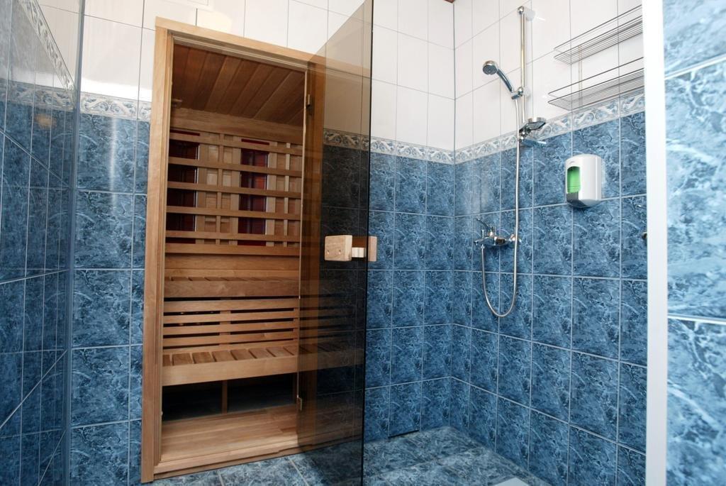 Aleksandri Hotel Tartu Extérieur photo