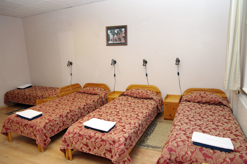 Aleksandri Hotel Tartu Extérieur photo
